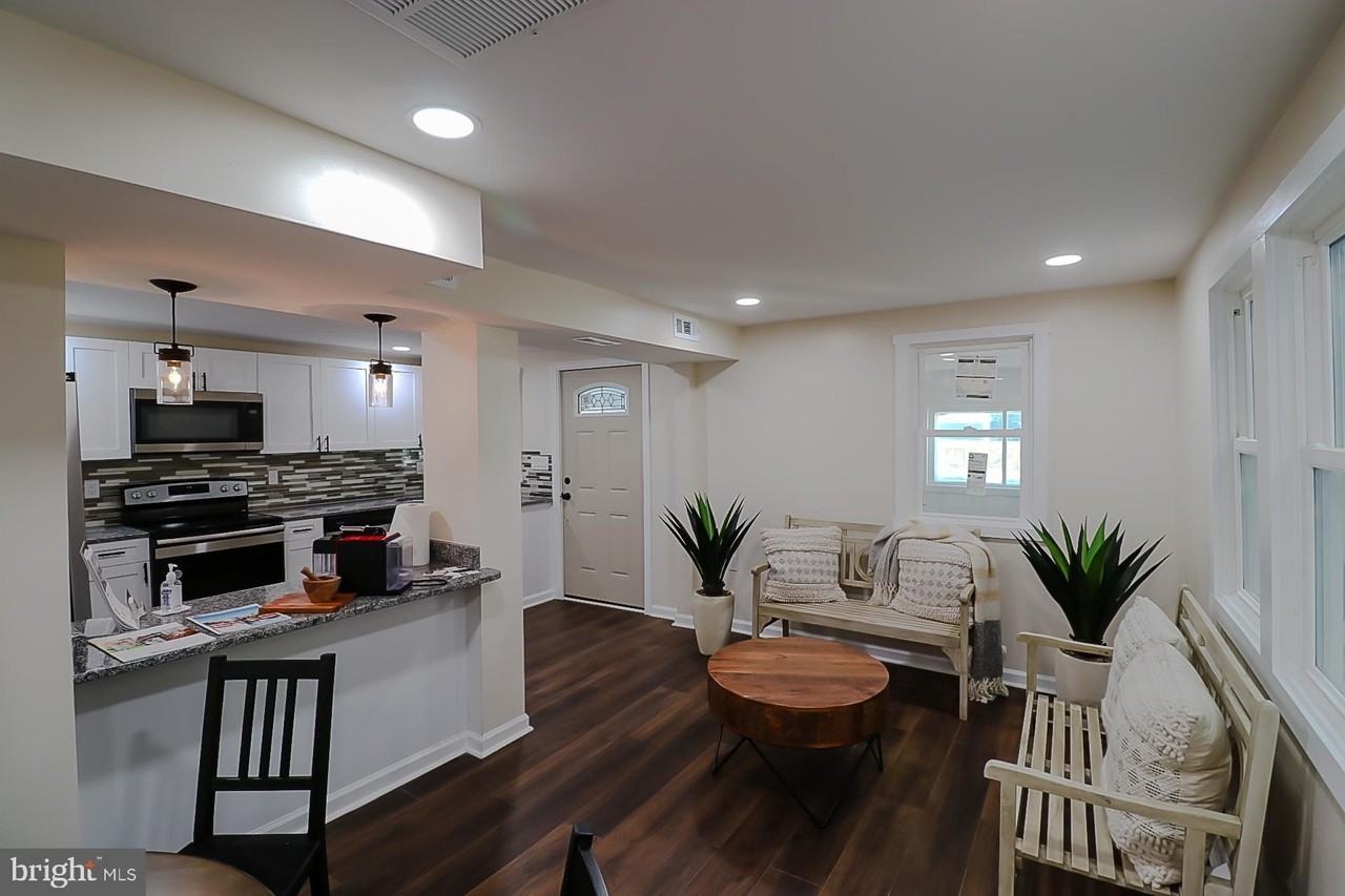 427 Highland Ave - Photo 6 of 17