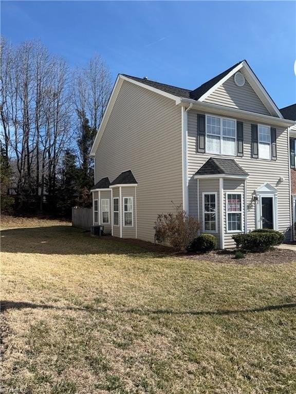 302 Brittany Way - Photo 2 of 15