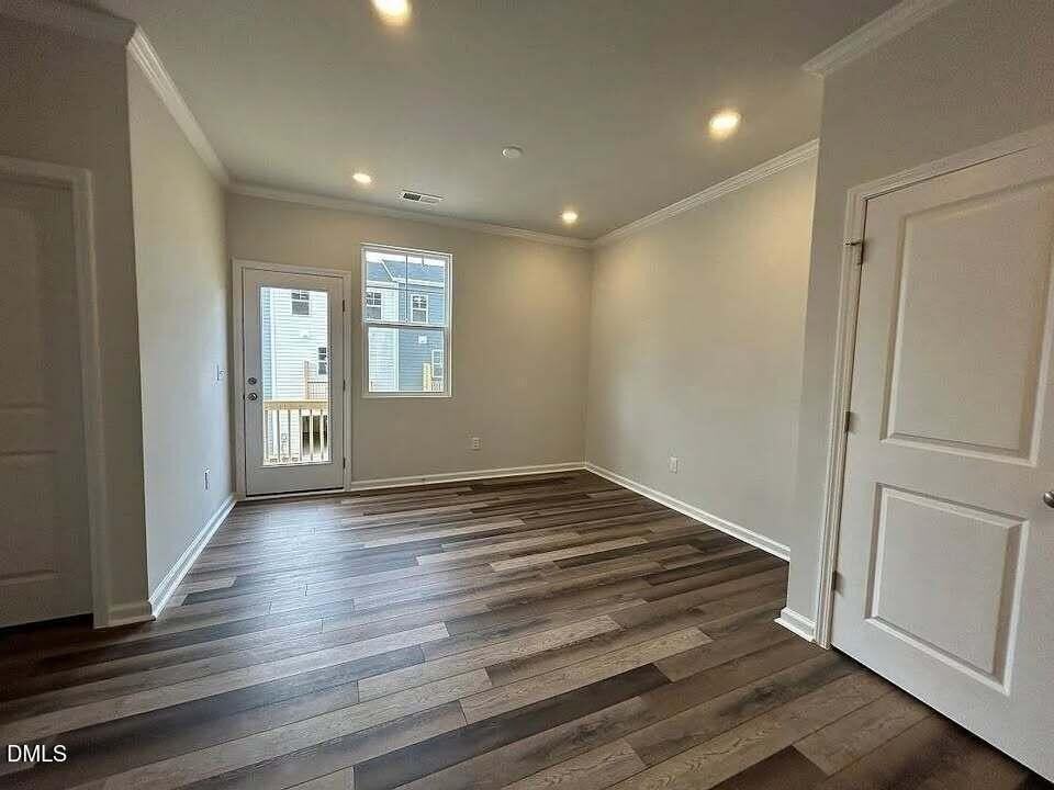 419 Deercroft Dr - Photo 6 of 15