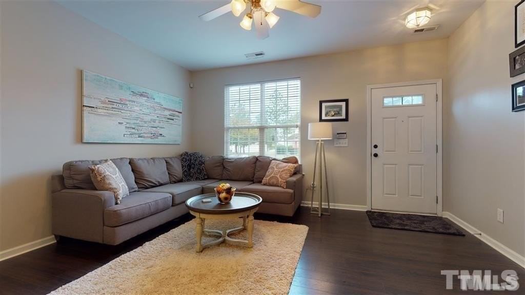 4136 Brenmar Ln - Photo 4 of 17