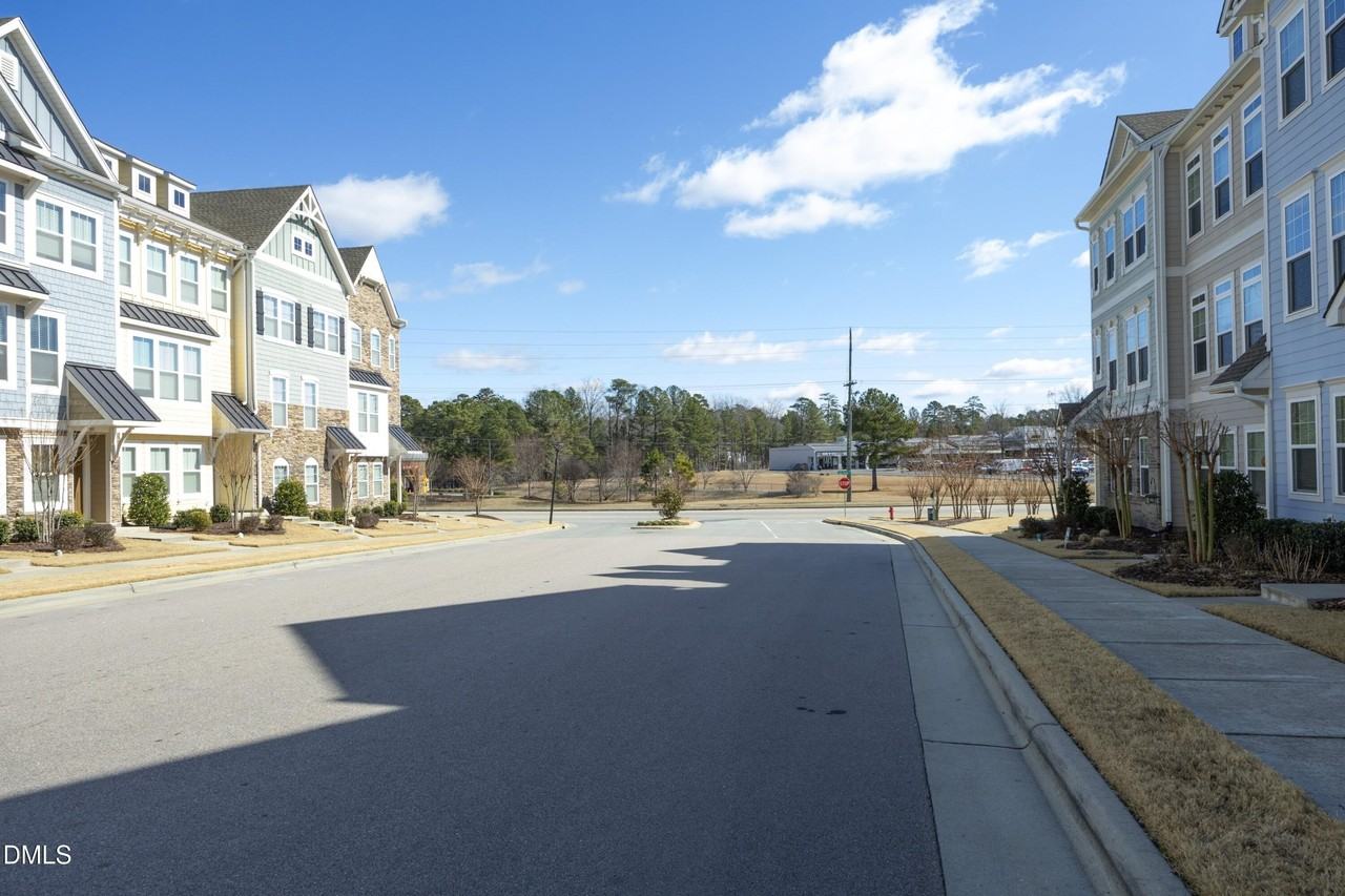 344 Great Northern Sta - Photo 2 of 36