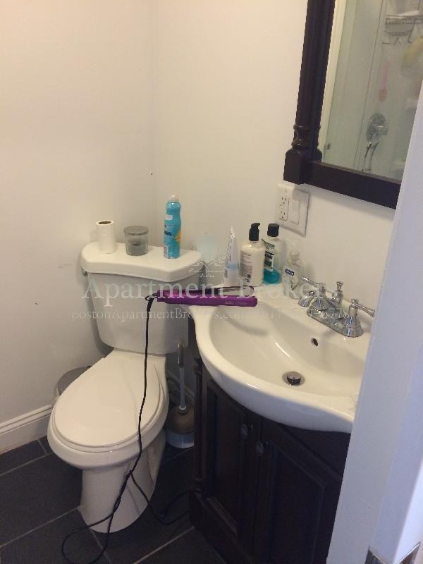 31 S Huntington Ave #303 - Photo 2 of 13