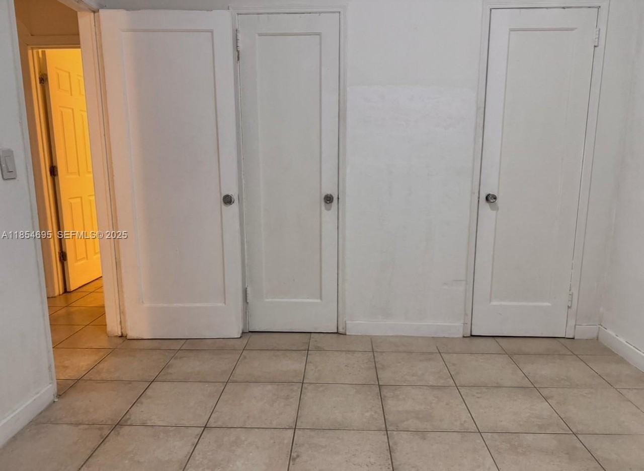 2410 Northwest 34th Street ##2 - Photo 7 of 21