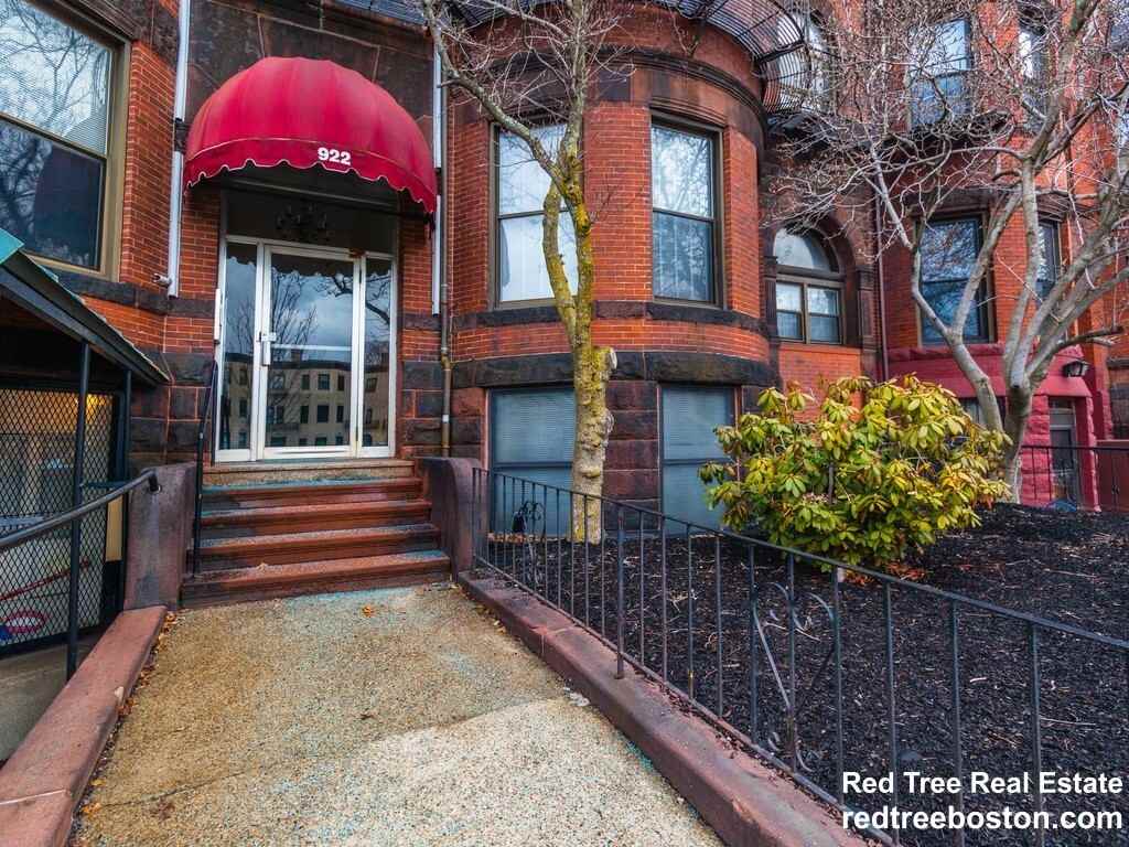 922 Beacon St #31 - Photo 3 of 3