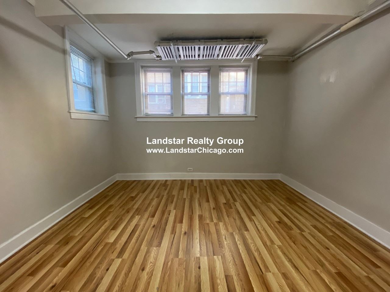 730 Reba Pl - Photo 2 of 19