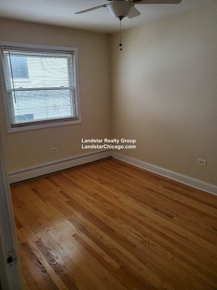 1743 W Bryn Mawr Ave #10 - Photo 6 of 10