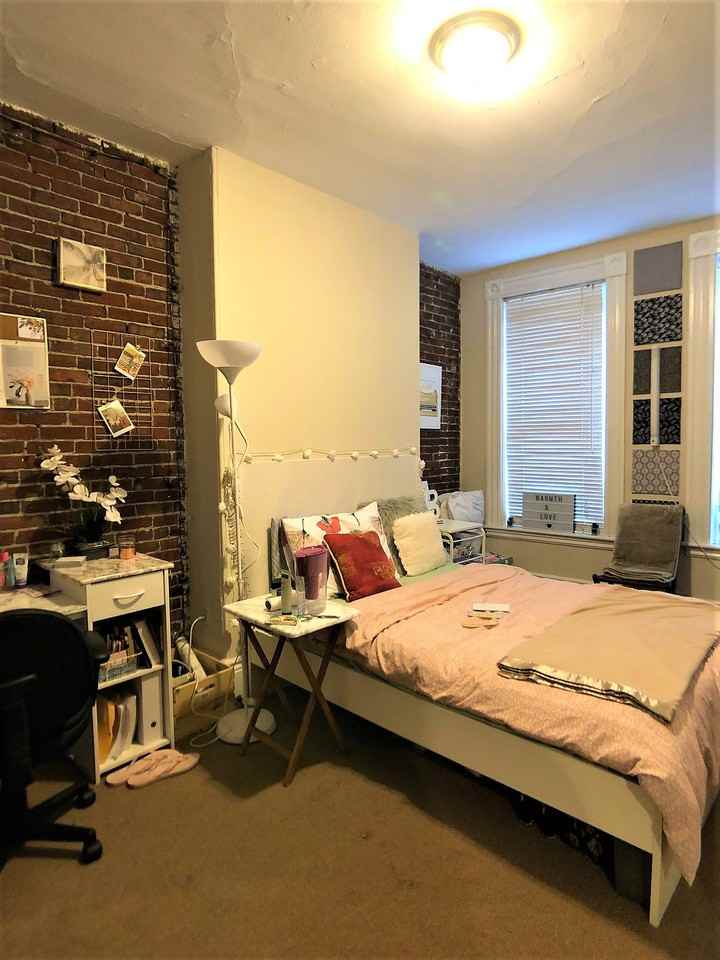 21 Cortes St #2 - Photo 5 of 10