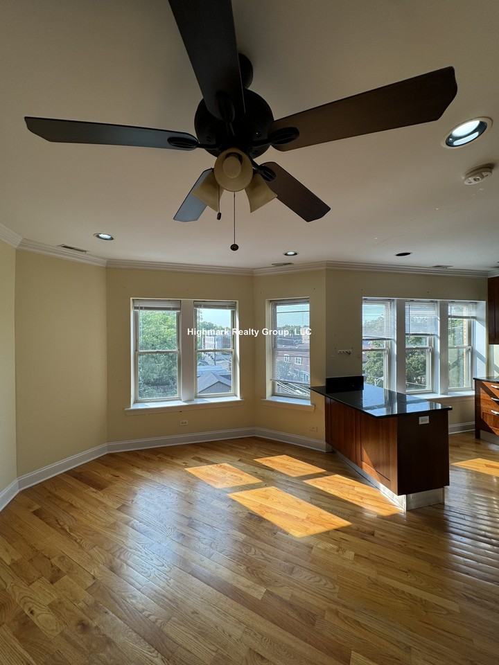 6935 N Oakley Ave #1T - Photo 5 of 22