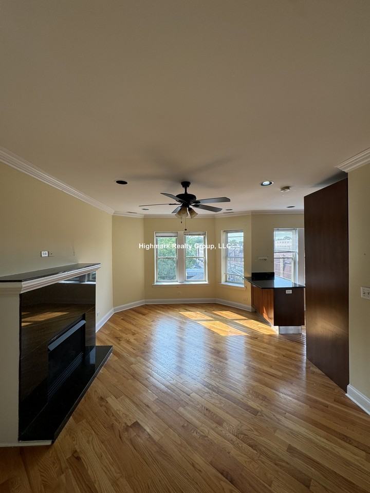 6935 N Oakley Ave #1T - Photo 6 of 22