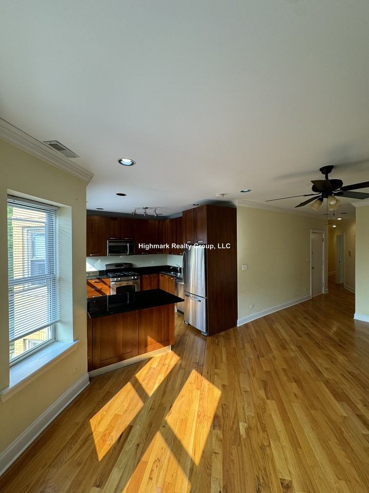 6935 N Oakley Ave #1T - Photo 7 of 22
