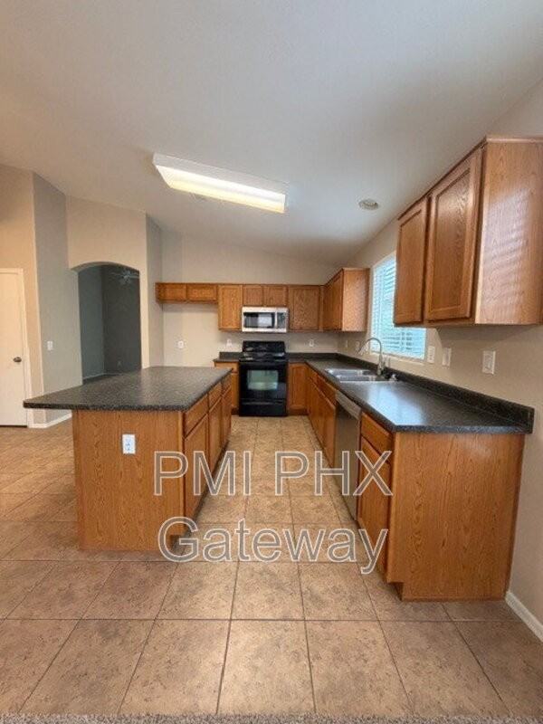 3194 W Yellow Peak Dr - Photo 7 of 21