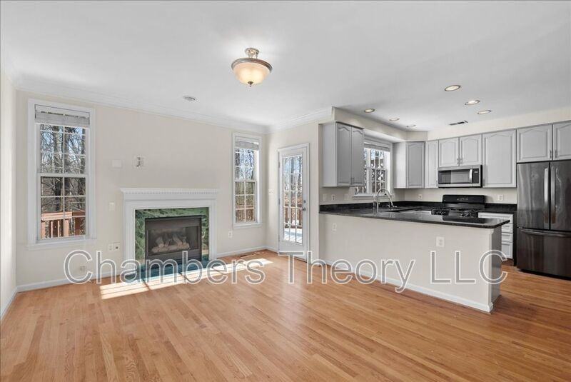 6254 Taliaferro Way - Photo 5 of 33