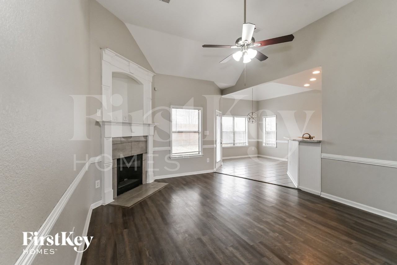 20 Misty Meadows Cv - Photo 2 of 16