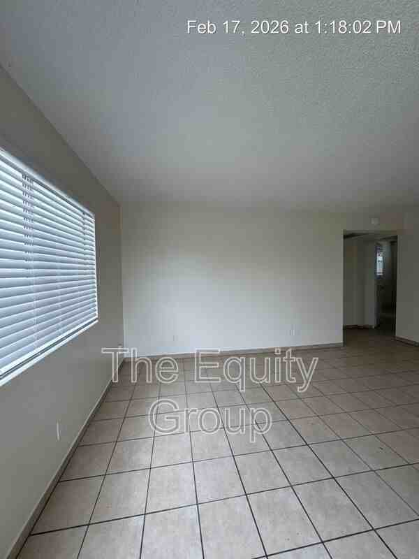 624 N Garden St #D - Photo 4 of 19