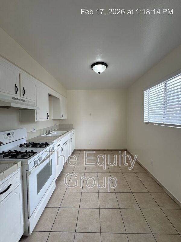 624 N Garden St #D - Photo 6 of 19