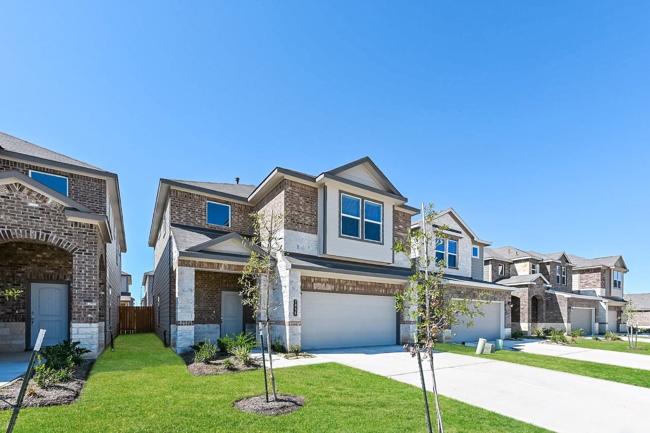 7935 Cypress Country Dr - Photo 5 of 28