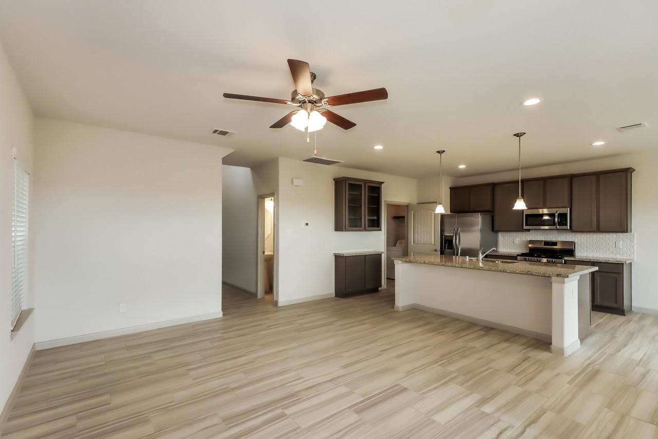 7935 Cypress Country Dr - Photo 6 of 28