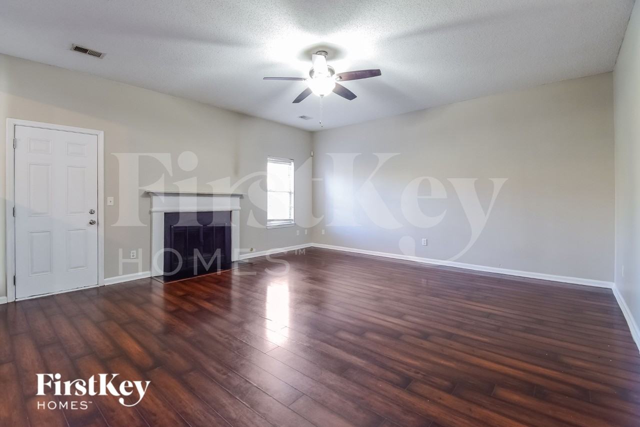 3632 Salem Glen Rd - Photo 2 of 16