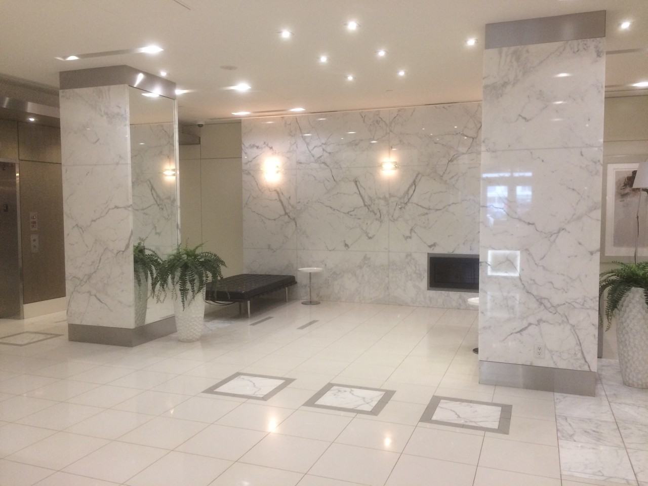 St Clair Ave W & Bathurst St #805 - Photo 2 of 11