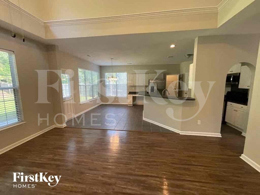 3396 Forest Glen Dr - Photo 5 of 15