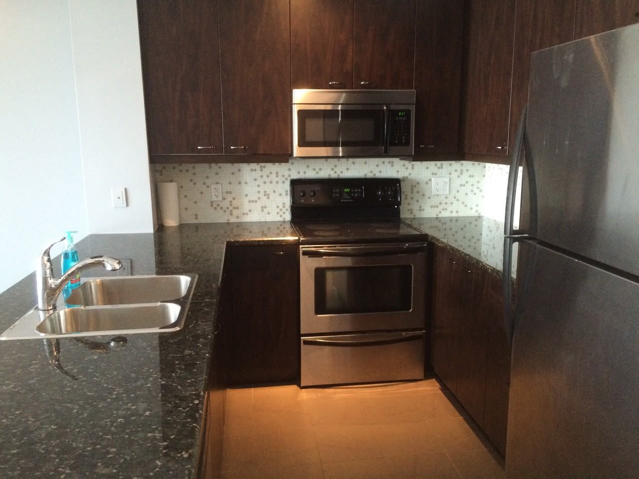 St Clair Ave W & Bathurst St #805 - Photo 3 of 11