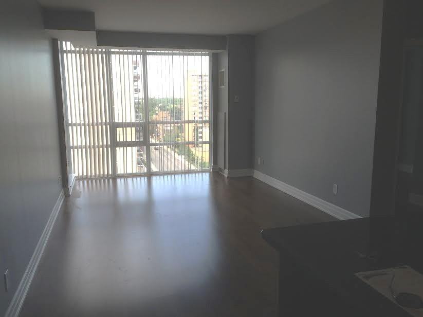 St Clair Ave W & Bathurst St #805 - Photo 4 of 11