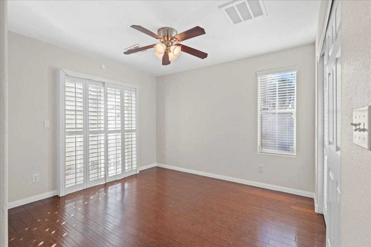 4790 Greencombe Ct - Photo 3 of 10