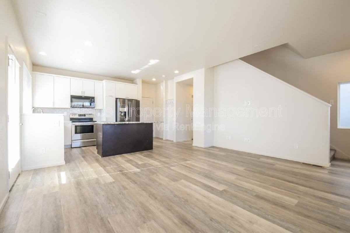 4647 Crestone Peak St - Photo 3 of 10