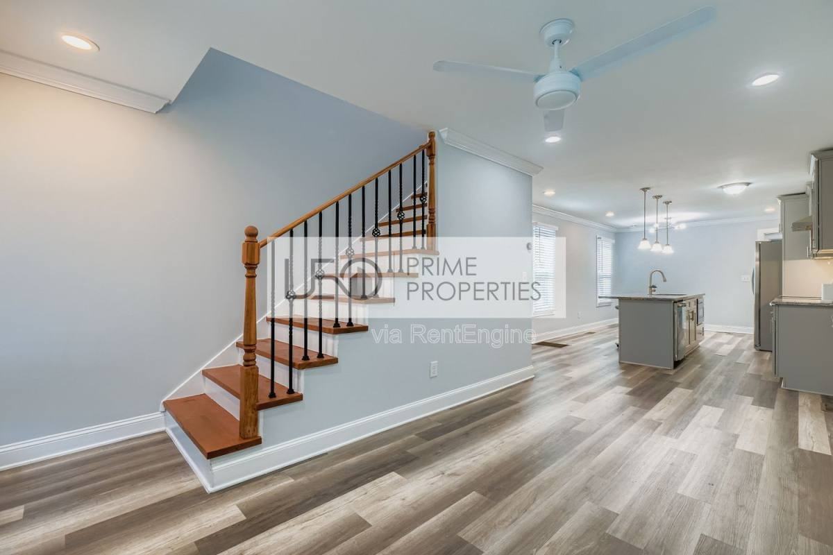 677 Ira St Sw - Photo 6 of 10