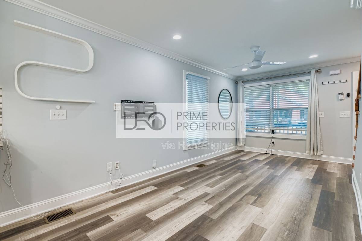 677 Ira St Sw - Photo 7 of 10