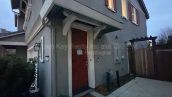 featured image of 1026 S Prosperity St