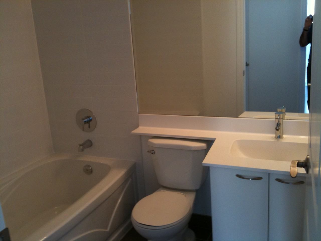 St Clair Ave W & Bathurst St #805 - Photo 7 of 11