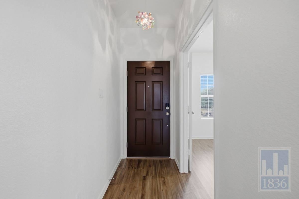 5812 Bellissima Way - Photo 2 of 10