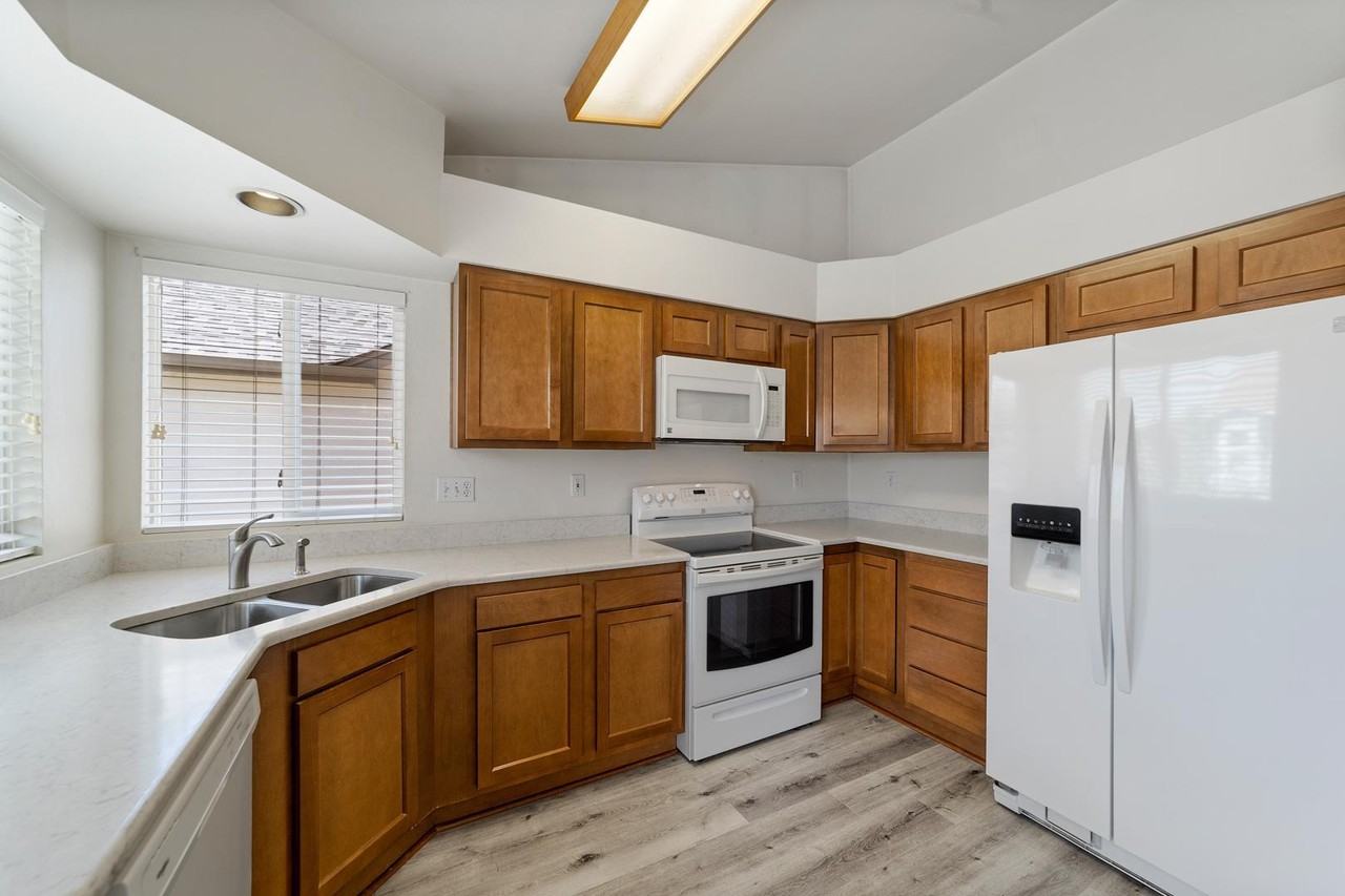 9288 Prairie Clover Dr - Photo 7 of 41