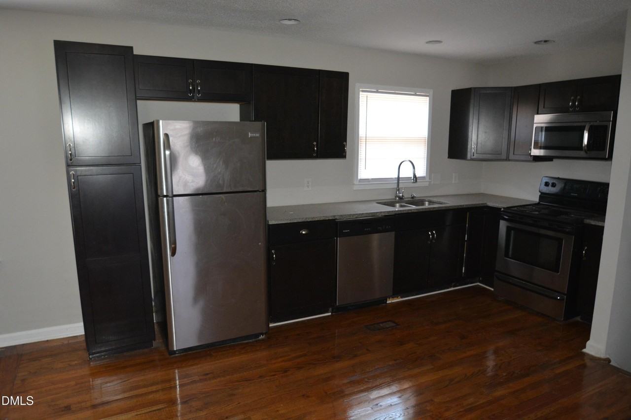 508 Rippling Stream Rd - Photo 2 of 15