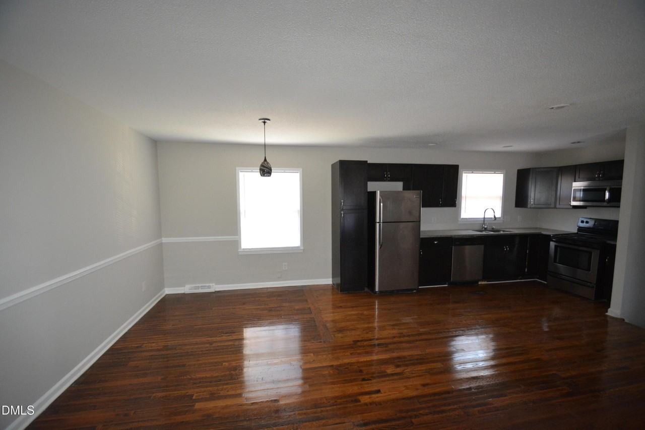 508 Rippling Stream Rd - Photo 3 of 15