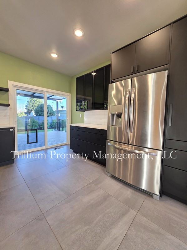 7020 Ne 17th Ave - Photo 7 of 28