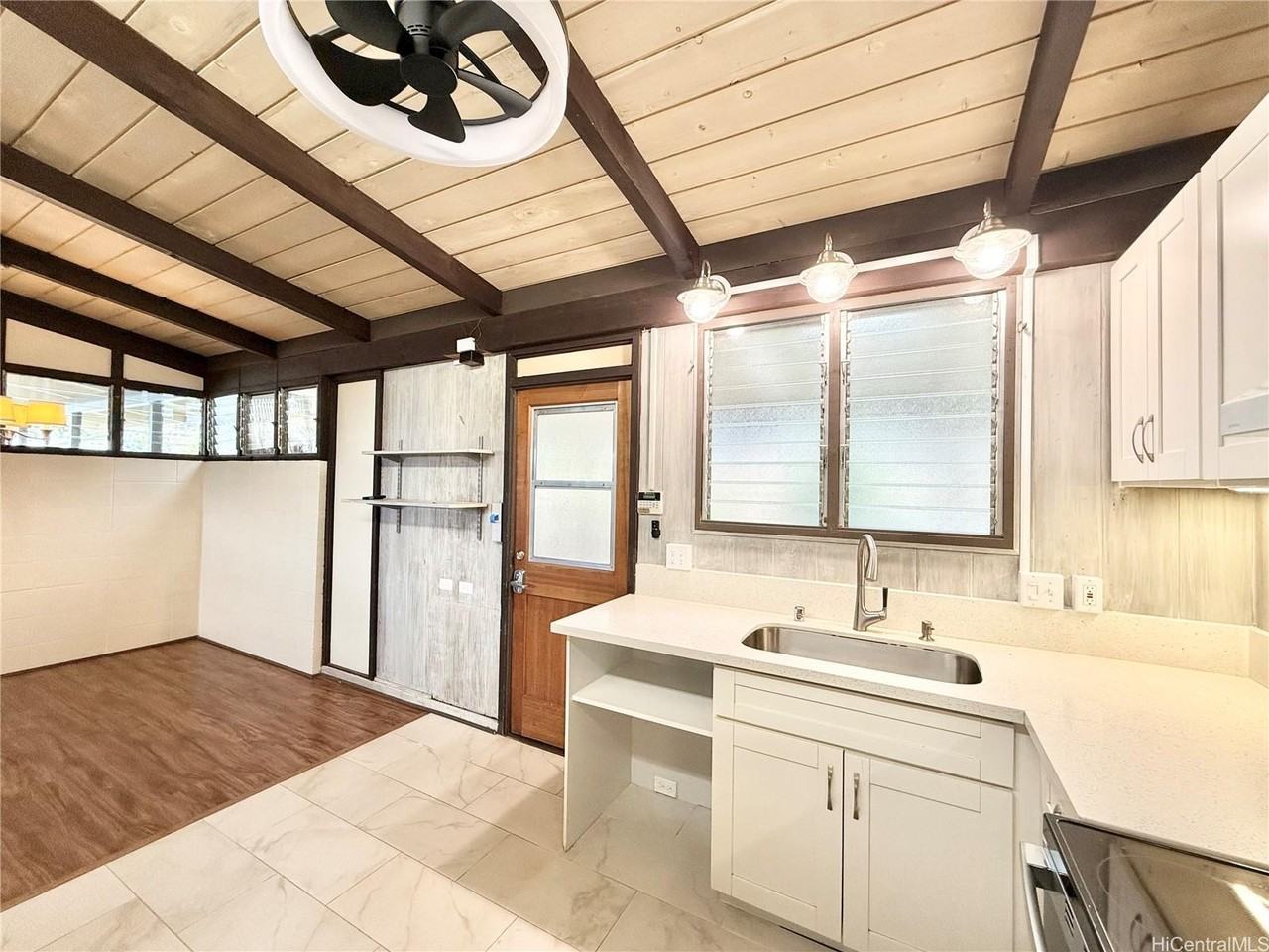 5147 Kilauea Ave - Photo 3 of 19