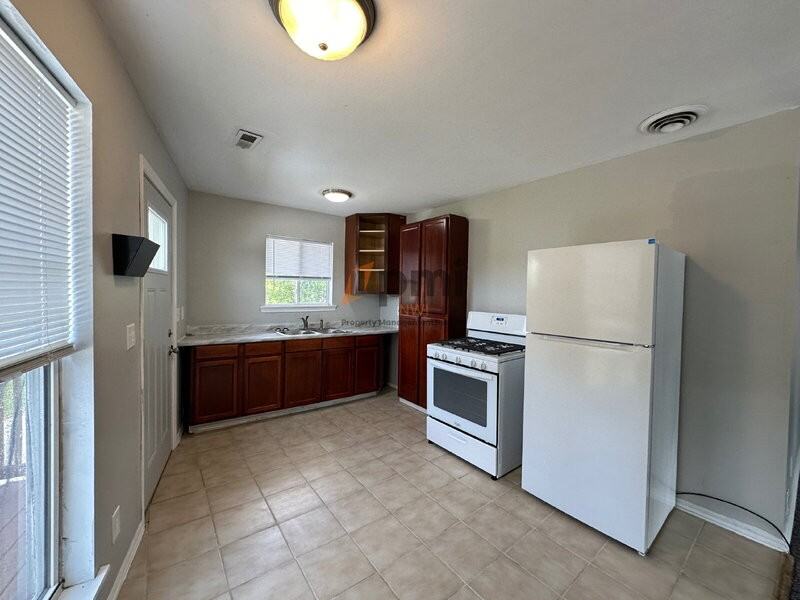 12910 Cline Ave #D - Photo 7 of 17