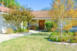 featured image of 1458 Dara St