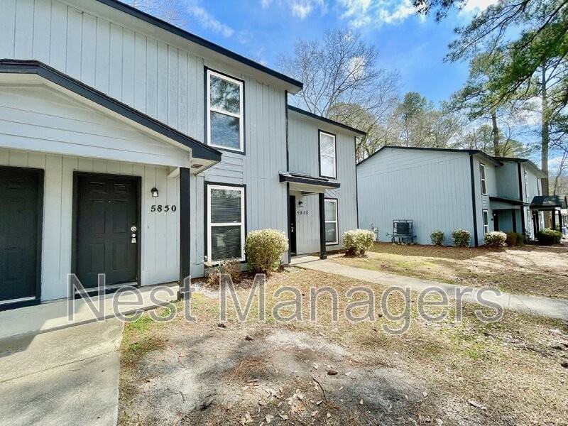 5850 Aftonshire Dr - Photo 2 of 14