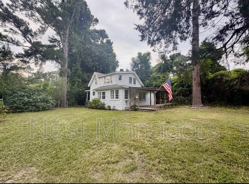 146 Brewster Hussey Ln - Photo 3 of 23