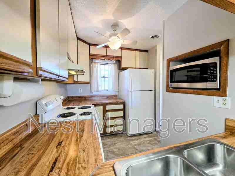 4618 Fen Ct - Photo 3 of 15