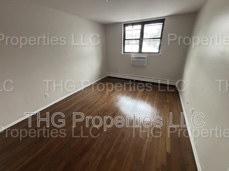 259 Reynolds Ter #A5 - Photo 5 of 5