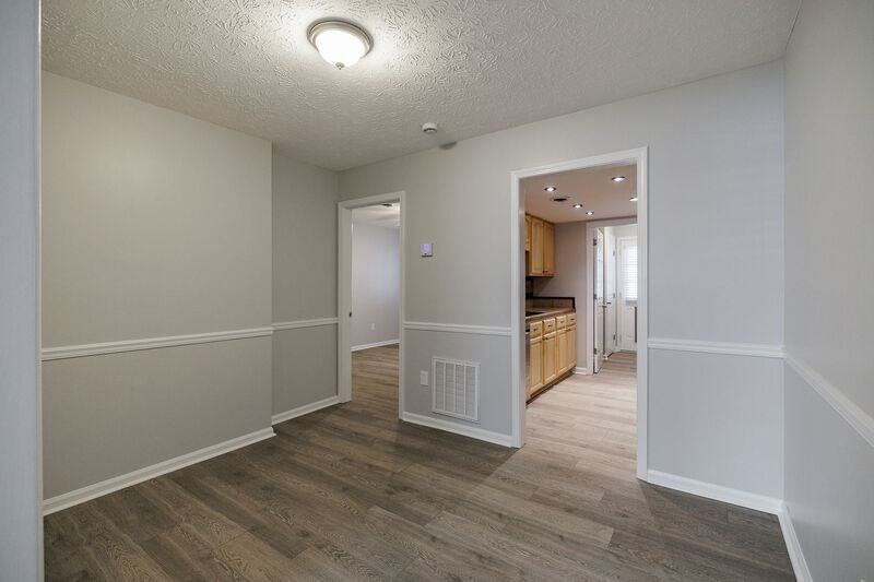 474 Huntington Rd - Photo 6 of 20