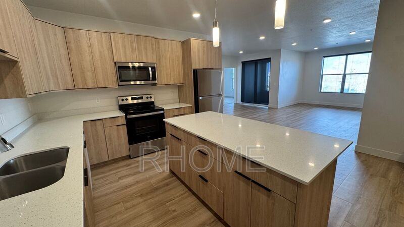 24 W Main St #301 - Photo 6 of 21