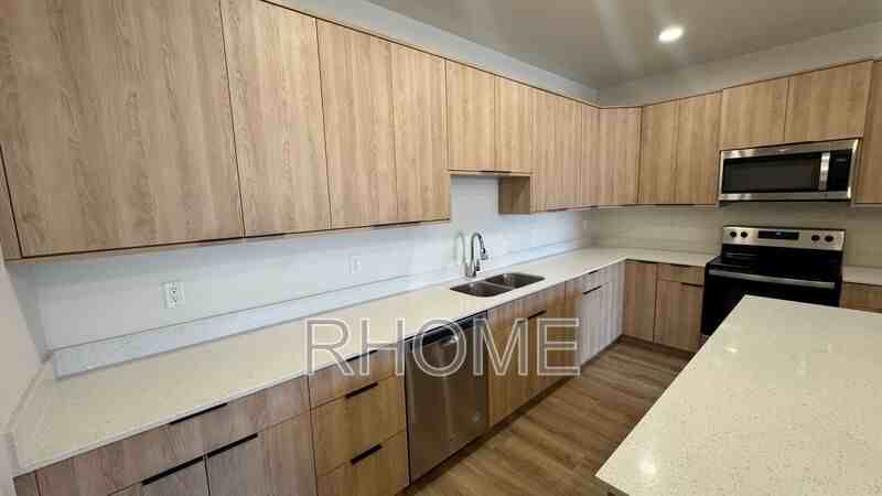 24 W Main St #301 - Photo 7 of 21