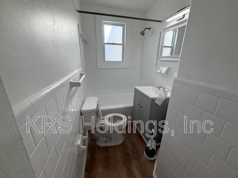 215 W Little Creek Rd #2 - Photo 5 of 6