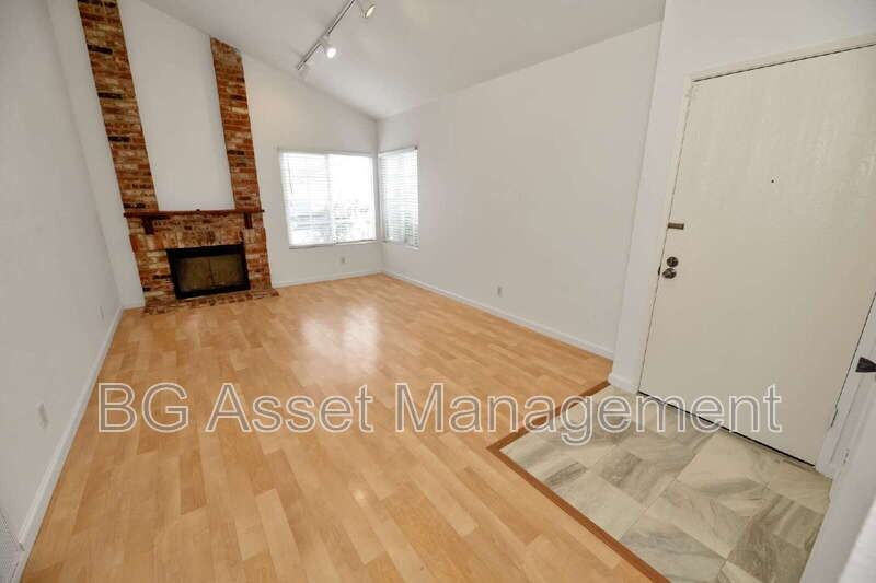 4485 Norocco Cir - Photo 2 of 33