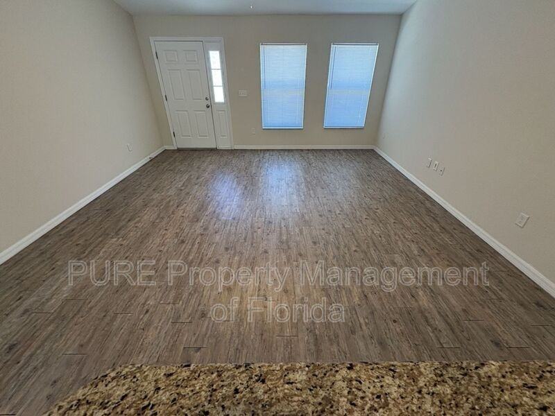 12794 Swavenue Rd - Photo 3 of 50